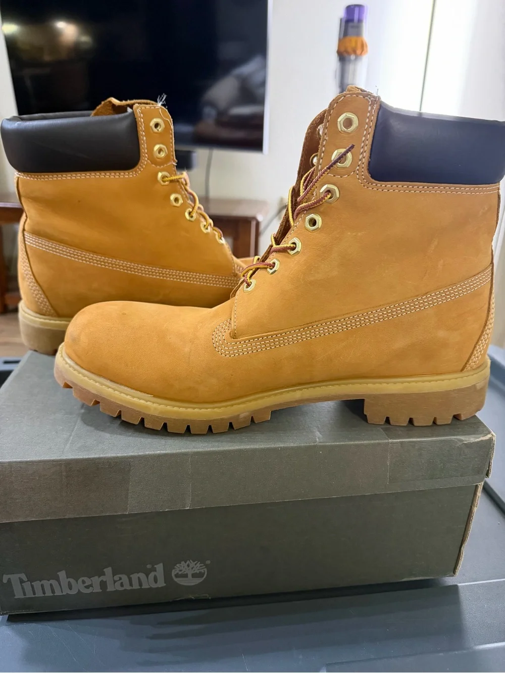 Timberland 6” Waterproof Boots Wheat Nubuck Men’s 12 TB010061